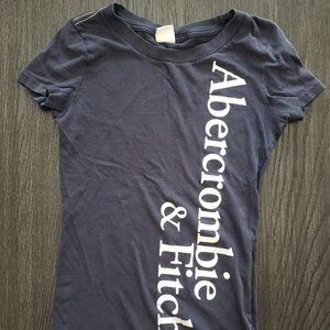 Abercrombie & Fitch girls t-shirt, dark blue, white lettering, size xs